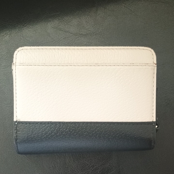 Kate Spade Black and Cream Tote with Wallet - Picture 7 of 16